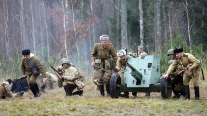Память сильнее времени: члены профсоюза Лунинецкой ЦРБ приняли участие в исторической реконструкции